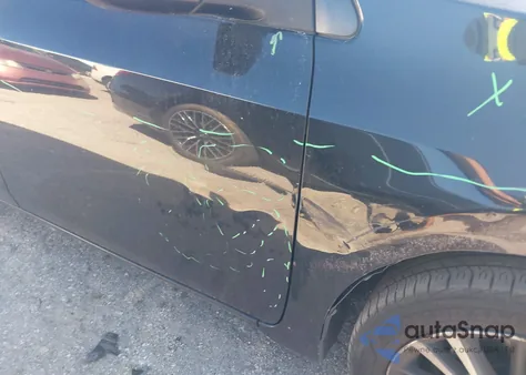 2016 Toyota Corolla Le Plus z USA, uszkodzony, nr VIN 2T1BURHEXGC500524